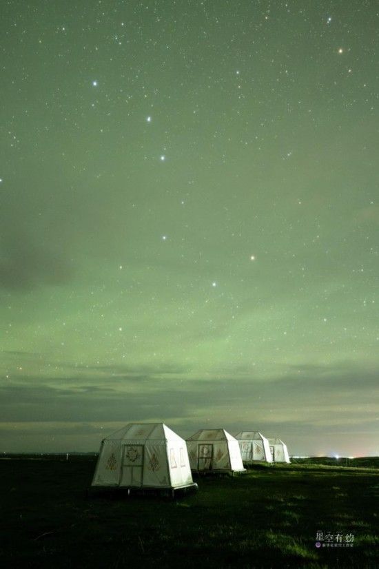 星空摄影师李琛2023年6月21日在四川若尔盖草原拍摄的北斗七星。（星联CSVA供图）