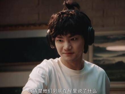 一次拳击较量,男子多年心结难解,借助照片重返旧日…