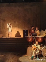 张广天自编自导自演作品《你》首演，颠覆性演出获赞