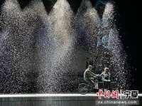 大型现实主义话剧《人世间》在银川剧院开演