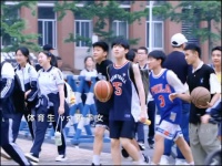 只有相爱的父母才会把孩子养这么好吧！这种家庭氛围狠狠羡慕了！