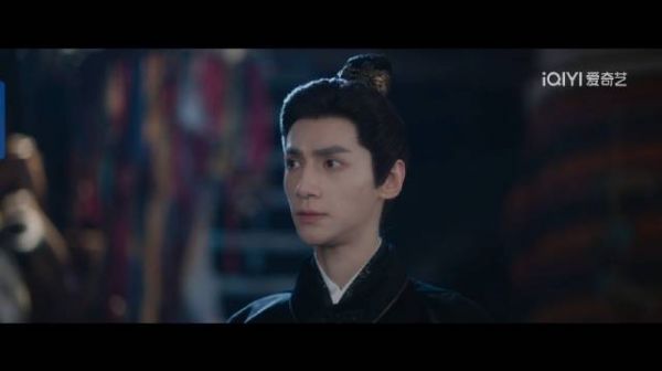 摇钱树:大人你有什么发现! 江心白:就是想到一个故人!