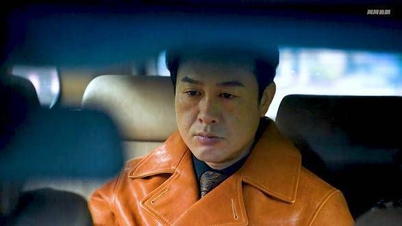 荣耀归于高启强,他在的历程中重获自由,的名字响彻云霄,而的演绎令人铭记
