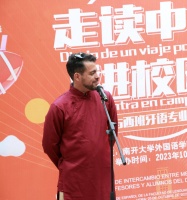 资讯有故事丨会讲天津话 用西班牙语说相声 这位老外向世界介绍中国