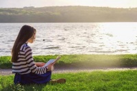 男人有这3个行为，聪明的女人会远离，自卑和缺爱的却相反