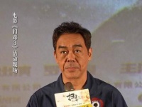 最精彩的瞬间在于，刘青云的影帝风采在镜头之外毫无痕迹！