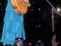 霉霉的最新力作《啧啧啧啧啧》即将展开时代巡回演出，敬请期待！