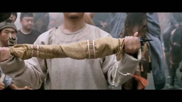 刘德华手持神器亢龙锏,无坚不摧所向披靡,天后见了都得跪下!