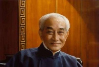 南怀瑾是“大师”还是“骗子”？北大教授：文盲才看他的书