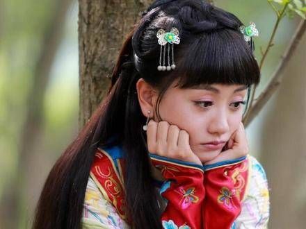 在《情定三生》中,迟瑞凝视着知夏…