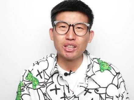 爱情,远不止是爱情本身,它蕴含着更深的情感交错与人生理解