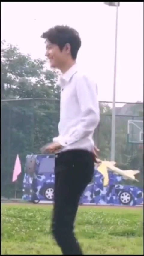 他怎么这么可爱呀~xz