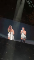 妈呀！Twins上海演唱会这个座位真的不是贴脸开演唱会吗，这也太近了吧！