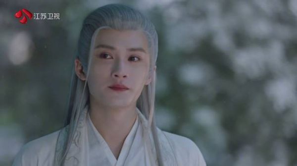 相柳告诉小夭,真正想抢婚的人是涂山璟,自己只不过是和他做了笔交易…