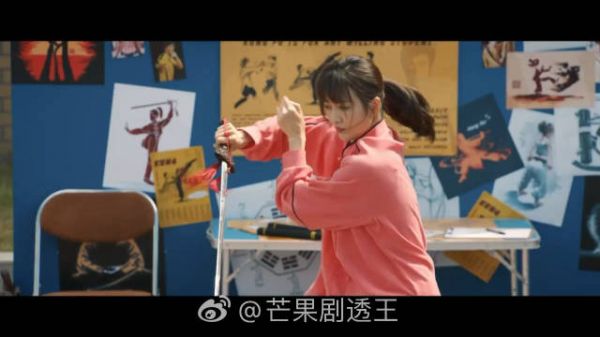 太令人感叹了,张超cos李小龙还挺传神,每个动作都很标准
