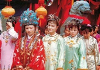 《红楼梦》：贾府的一次善举，是王夫人的一念之仁么？