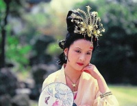 读《红楼梦》：王熙凤真的有钱吗？