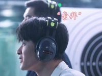 在沈翊眼中，杜城总是笼罩着一层独特的光环，对他充满敬仰之情
