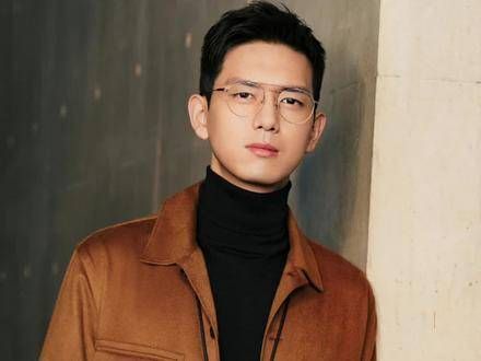 李现表示,成长的体现是懂得适时沉默,懂得适可而止呢~ if姐