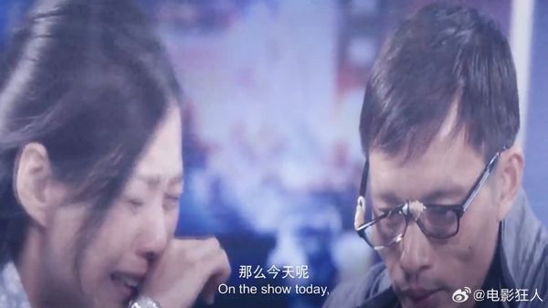 心理罪:小女孩出来找狗,却被眼前的景象吓得倒地,失声痛哭起来