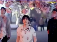 偶像剧里的浪漫情节都不敢这么设计呢！有没有剧本等着和 来演绎呀！