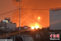 外媒：也门遭以色列空袭！90人伤亡，胡塞武装誓言报复