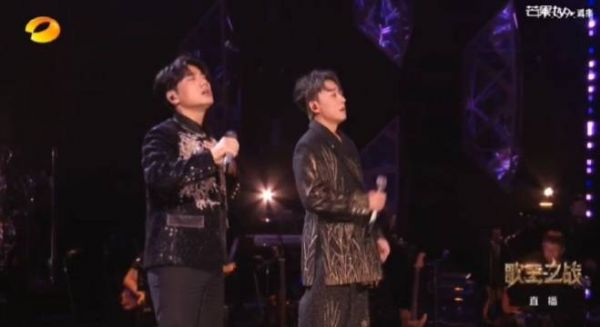 张磊歌手《故乡》真的挺好听,歌声诠释了故乡的感觉,很有故事感