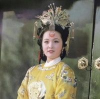 《红楼梦》贾元春到底发现了什么特殊的秘密，导致被皇帝赐死？