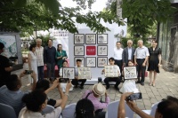 雪泥鸿爪——徐悲鸿与师友互动原作遗珍巡回展暨文创月饼品鉴发布会在京举行