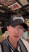 哈哈哈外国籍心，吴尊今年一月底都去看过郑钦文比赛，真的是非常喜欢了