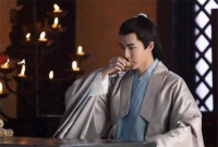 豪放派的苏轼作的这首婉约词，最后一句广为传播，于丹用来做书名