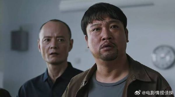 父亲被万人唾弃 儿子在学校也被人打,贾冰:真崩溃了