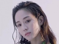 想将世间最美好的一切赠予你，后来才发现，最美好的恰恰就是你