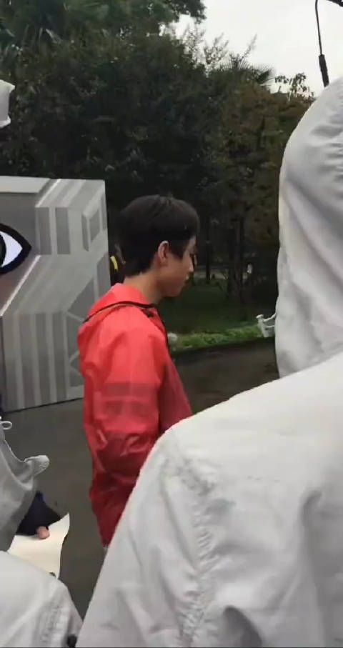 哈?网友们还存着这好东西呢?这是TFBOYS全员加速中的花絮?