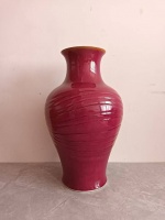 宝石红抱腹观音瓶