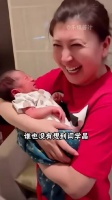7年前闫学晶儿子大婚，45岁的闫学晶检查出怀孕…