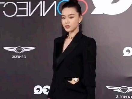 文咏珊的身材真是无人能及 完美身材 ,美得高级又迷人 魅力女人 …