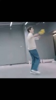每次关于他的话题感觉就像做火箭一样飙升…