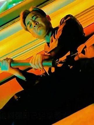 男人每次独自订房总要预订20间,只因为他非同寻常