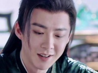 就迷恋洛铭西这份坚韧不拔?为帝梓元讨回公道的心志有多么坚决啊！眼神如刀