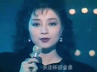 凤姐在香江乐坛的大姐大位置，一眼便知，连华仔都成了她的崇拜者