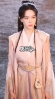 又是美美的造型，让人眼前一亮！