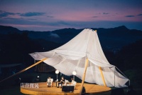 余华最新散文集《山谷微风》首发，感受文字里的自由之风