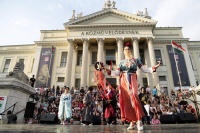 文化中国行｜大汉风华征服匈牙利观众，上博协同创新文化出海让世界看好中国