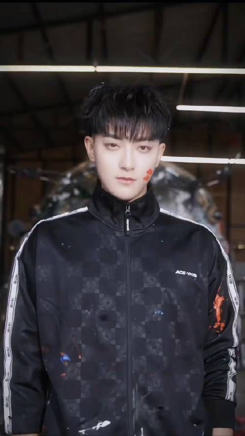 黄子韬发的新视频,这是番茄教他这么剪的吗?