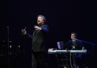 国际巨星北京开唱、街头快闪，音乐剧星光绽放“演艺之都”