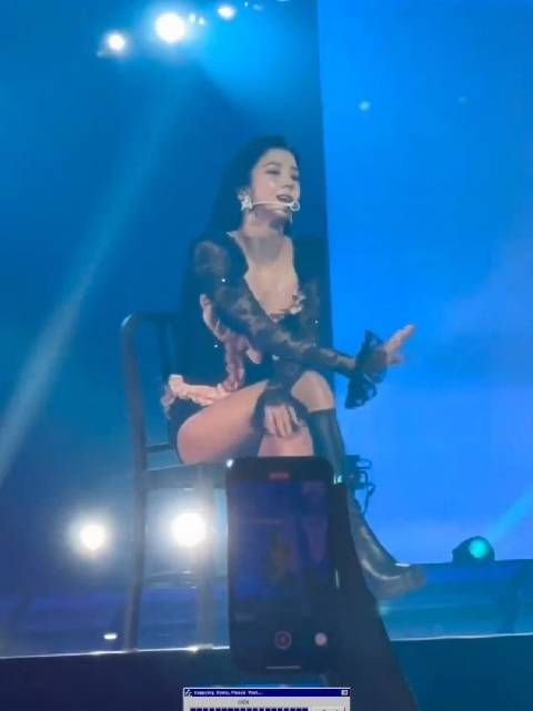 Blackpink演唱会直拍金智秀视角,我的天鼻血差点就出来了