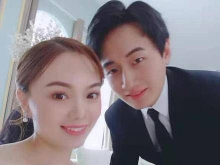 黄轩结婚了!哈哈哈哈哈!祝福新人百年好合,携手共度一生!