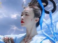 好久没看过这么过瘾的复仇爽剧了，这画风和服化道让期待值爆表！