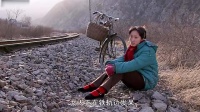 女人下班途中捡到了巨额金钱，生活因此而改变